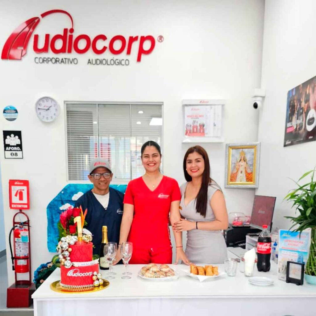 Aniversario de Audiocorp San Miguel: Un año al cuidado de tu salud auditivo