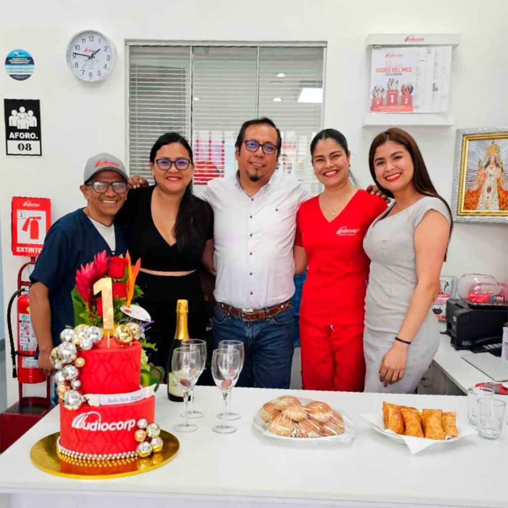 Aniversario de Audiocorp San Miguel: Un año al cuidado de tu salud auditivo